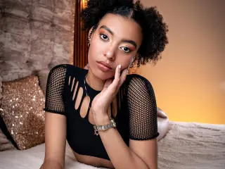KiaraKamau  live sex cam