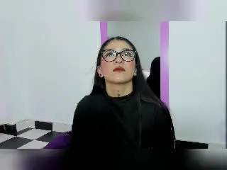 LuciadelaVega  live sex cam