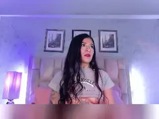 LuciadelaVega  live sex cam
