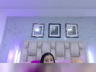 LuciadelaVega  live sex cam