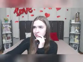 LauraHlot  live sex cam