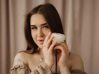 LauraHlot  live sex cam