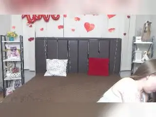 LauraHlot  live sex cam
