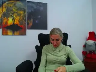 Luriya  live sex cam