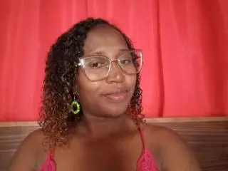 LuciaSexy69  live sex cam