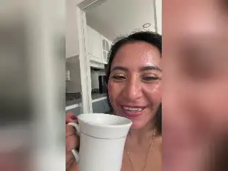 VivienneWest  live sex cam