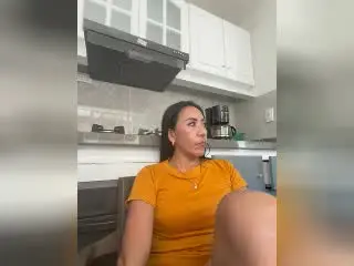 VivienneWest  live sex cam