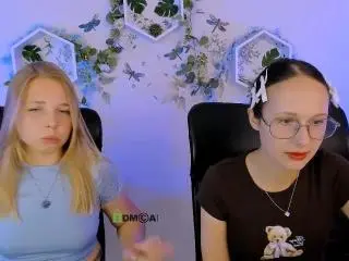 MonaOlivia  live sex cam