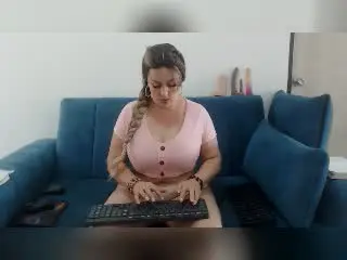 SamanthaGold  live sex cam