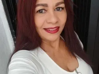 SofiaTaylor69  live sex cam