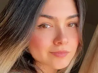 LauBee  live sex cam