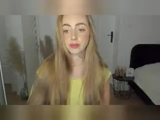 CoralieFlower  live sex cam