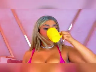 TiannahGlow  live sex cam