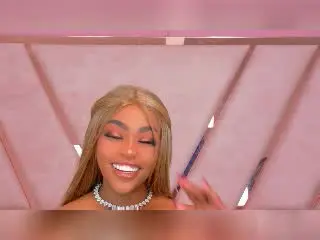 TiannahGlow  live sex cam