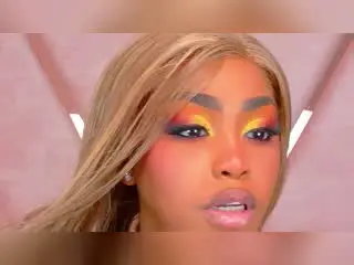 TiannahGlow  live sex cam