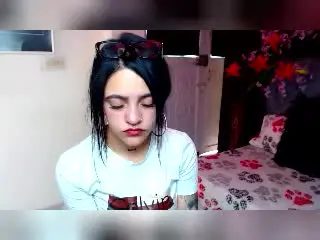 ViolettaSquirt  live sex cam