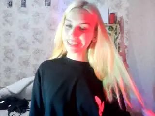 LollaKiss  live sex cam