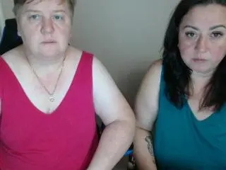 MollyAndJane  live sex cam