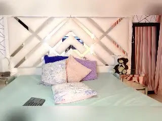 NicoleMartins  live sex cam