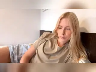LaurindaLupacchino  live sex cam