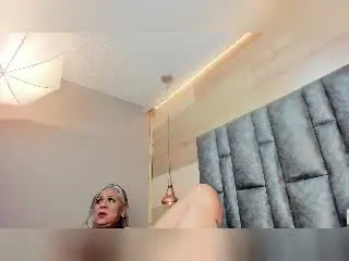 ManyHawkey  live sex cam