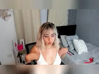 EmilyValk  live sex cam