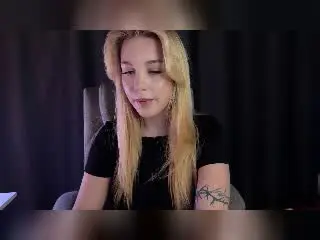 WildMaksi  live sex cam