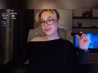 WildMaksi  live sex cam