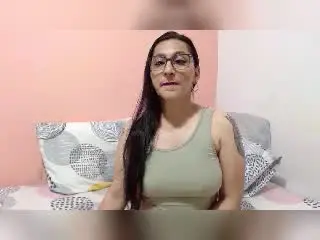 KarinaHotLatin  live sex cam