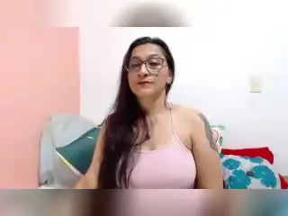 KarinaHotLatin  live sex cam