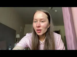 LynneLapora  live sex cam