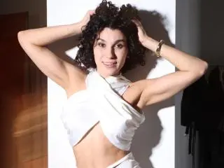 CurliestSue  live sex cam