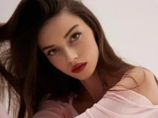 LeanneYellowhair  live sex cam