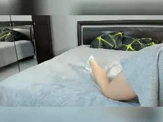 DorlaSinibaldi  live sex cam