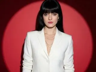 Liliit  live sex cam