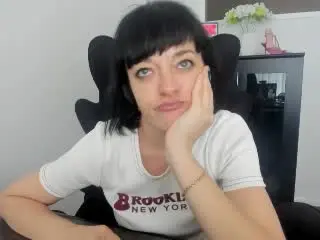 Liliit  live sex cam