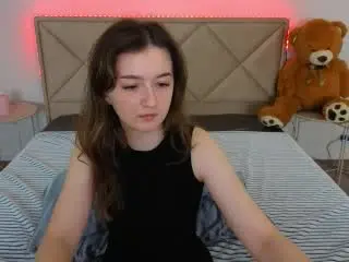 CyrenaLuxe  live sex cam