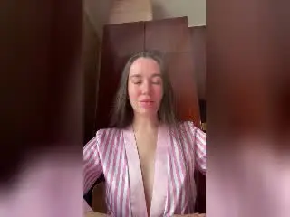 AraiaSheri  live sex cam