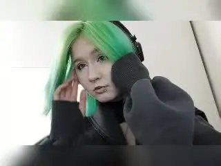 LouellaDupaski  live sex cam