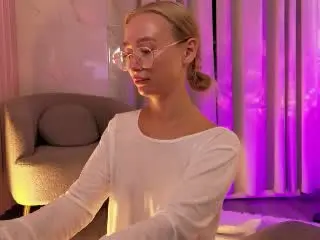 VictoriaLight  live sex cam