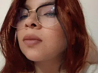 Unicornia69  live sex cam