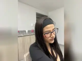 IrisBlair  live sex cam