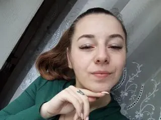 Kristten69  live sex cam