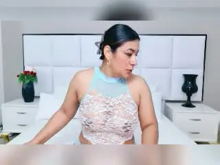 EmaFoxy  live sex cam