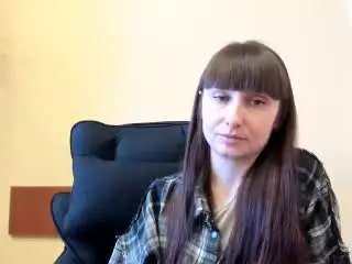 AveLiina  live sex cam