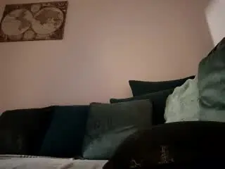 DoraBlueEyess  live sex cam