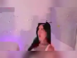 EmilyJensenn  live sex cam