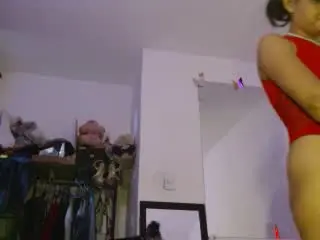 JennLunaLee  live sex cam