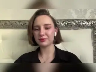 LatrinaBouffard  live sex cam