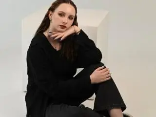 LatrinaBouffard  live sex cam